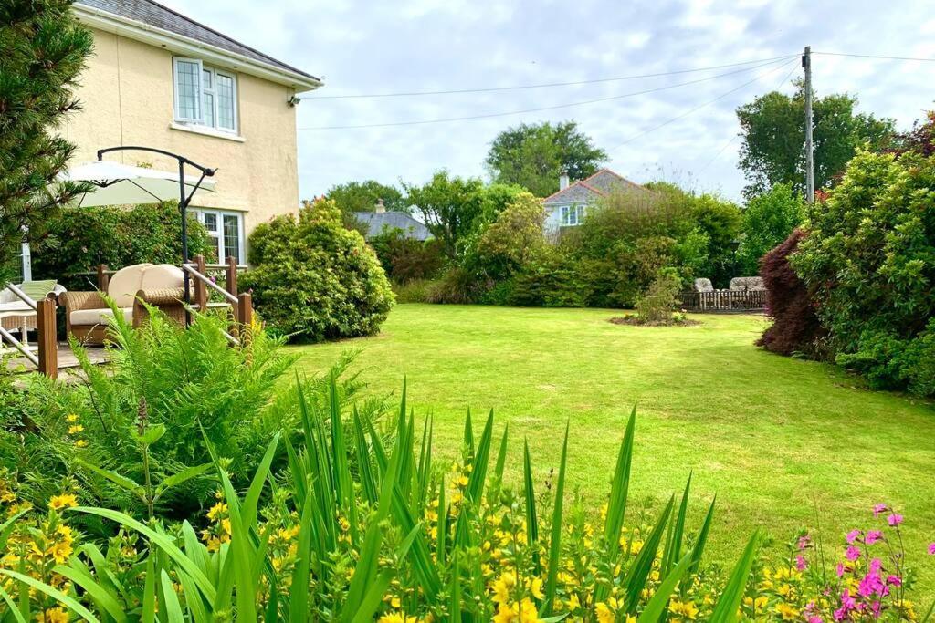 Hectors House Comfortable 4 Bed House In Mature Gardens Yelverton Exterior foto